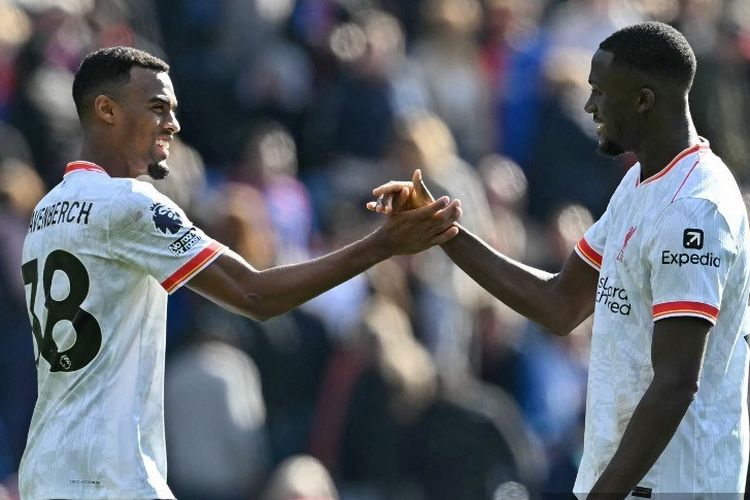 Liverpool di Puncak MU Peringkat ke-14