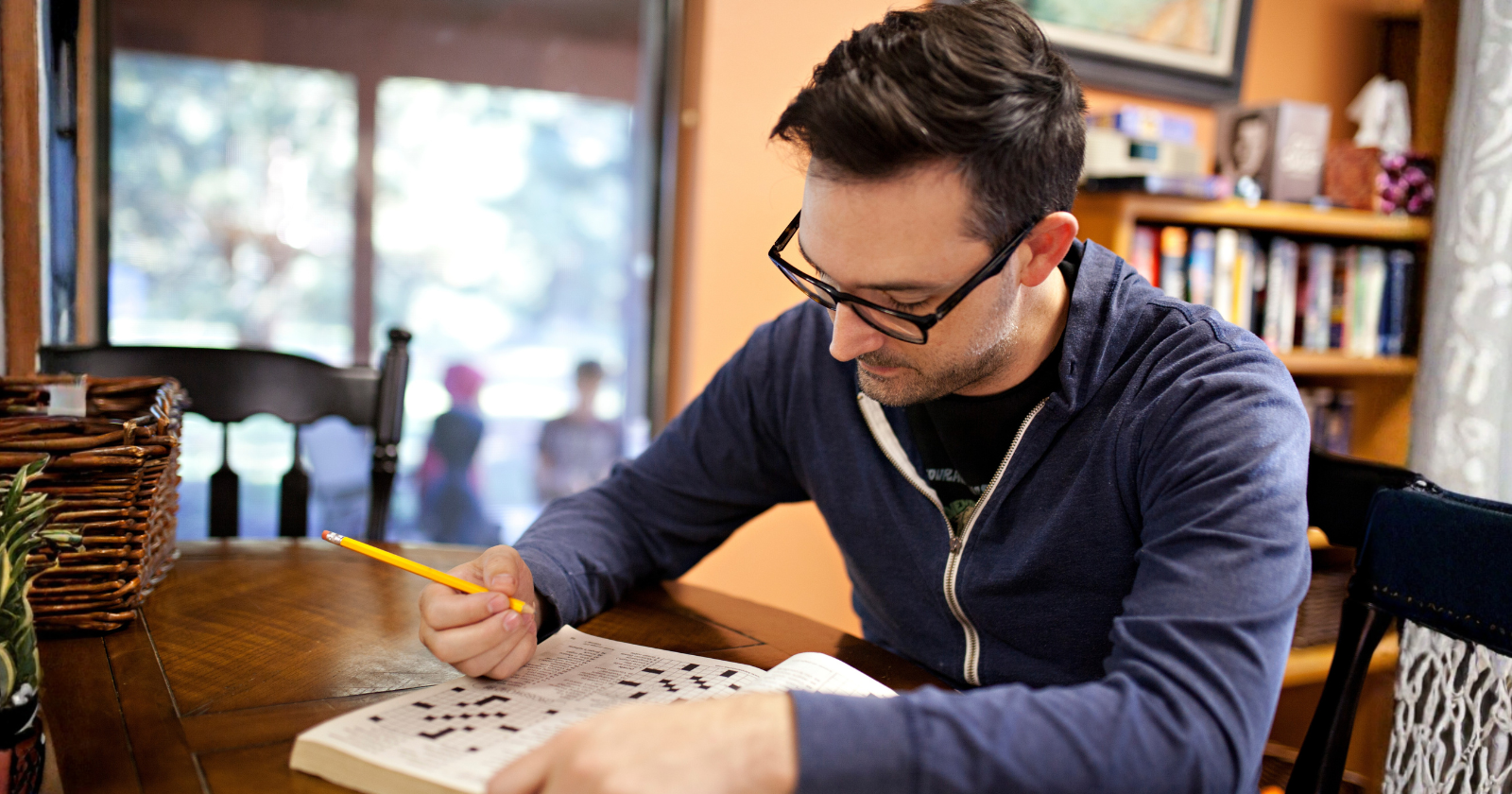 People Who Do Crossword Puzzles Daily Usually Develop These 9 Cognitive Advantages